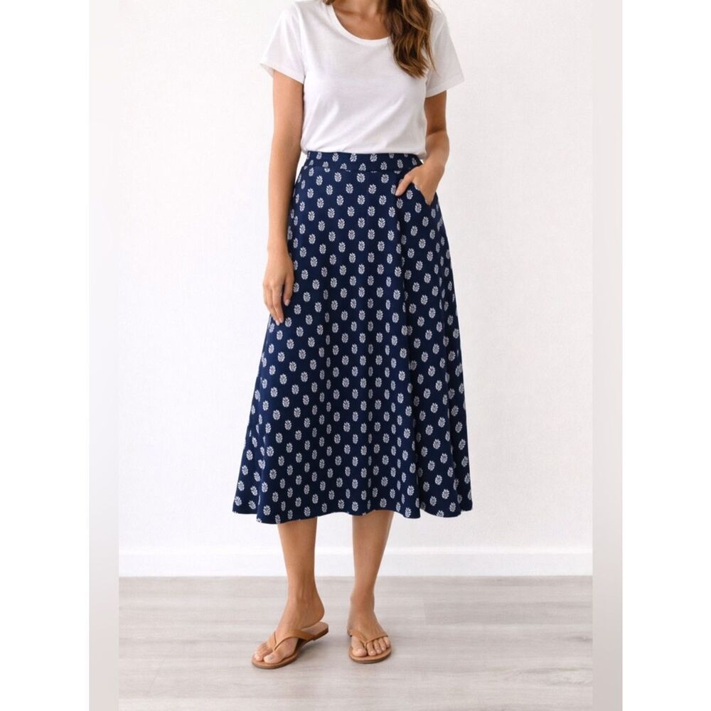 Gilli Navy Blue Floral Print Pull-On Midi Skirt Size Small Flowy Boho Made USA